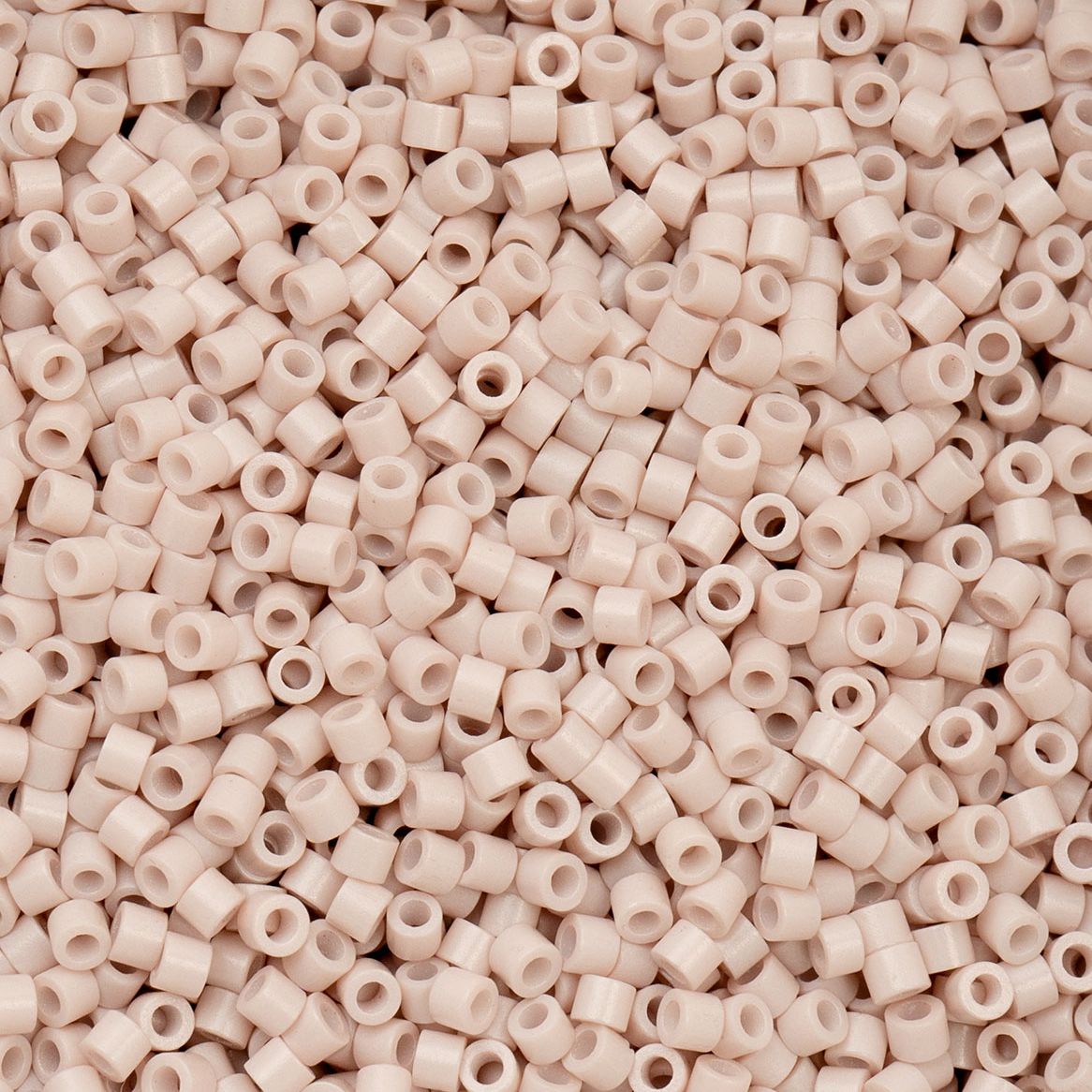Cylin Bead 11/0 Opaque Pale Rose