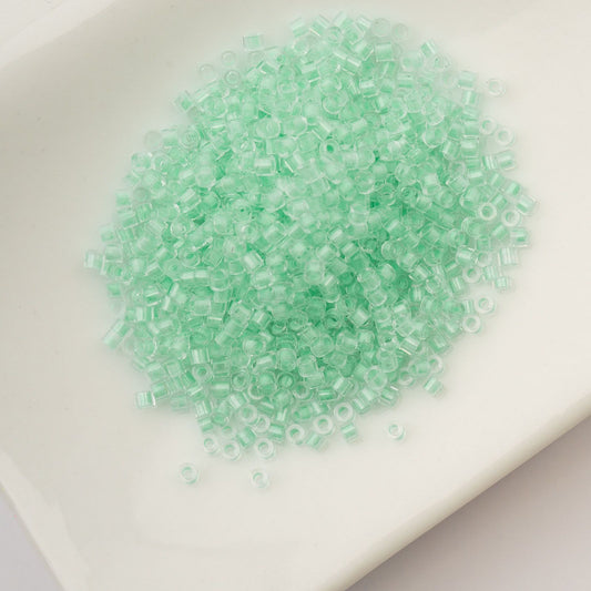 Cylin Bead 11/0 Glow in Dark Green