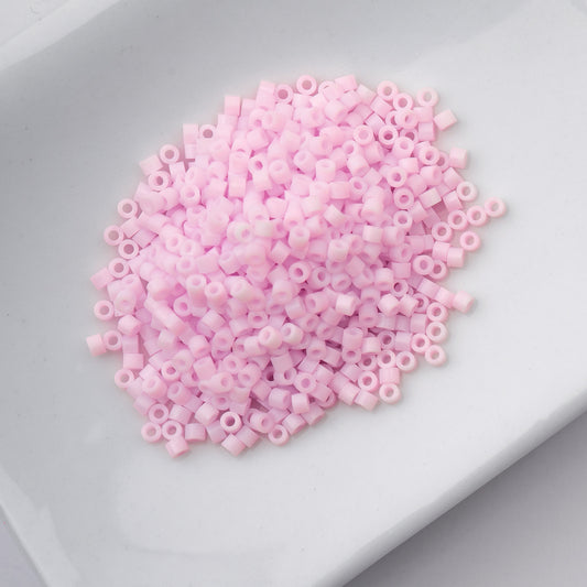 Cylin Bead 11/0 Matt Macaron Pink Cotton Candy - Alberta Bead Store