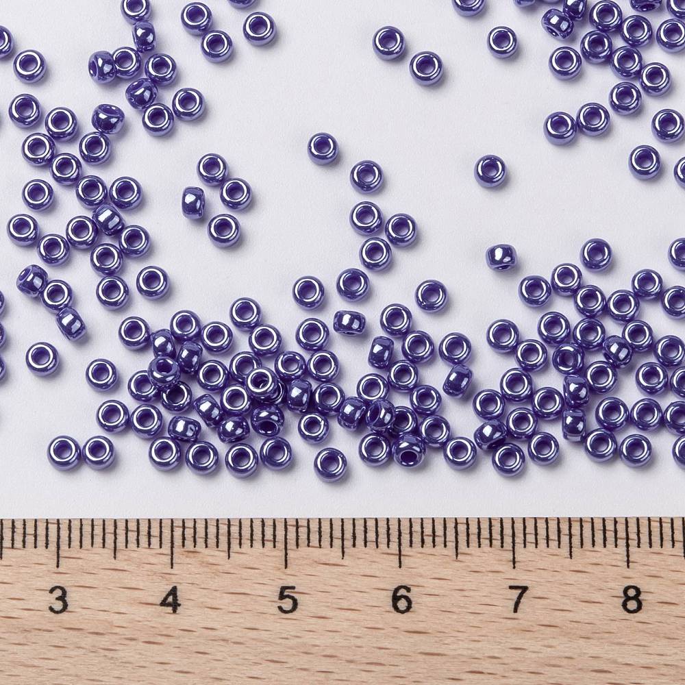 MIYUKI Seed Bead Cyan Blue Luster 8/0