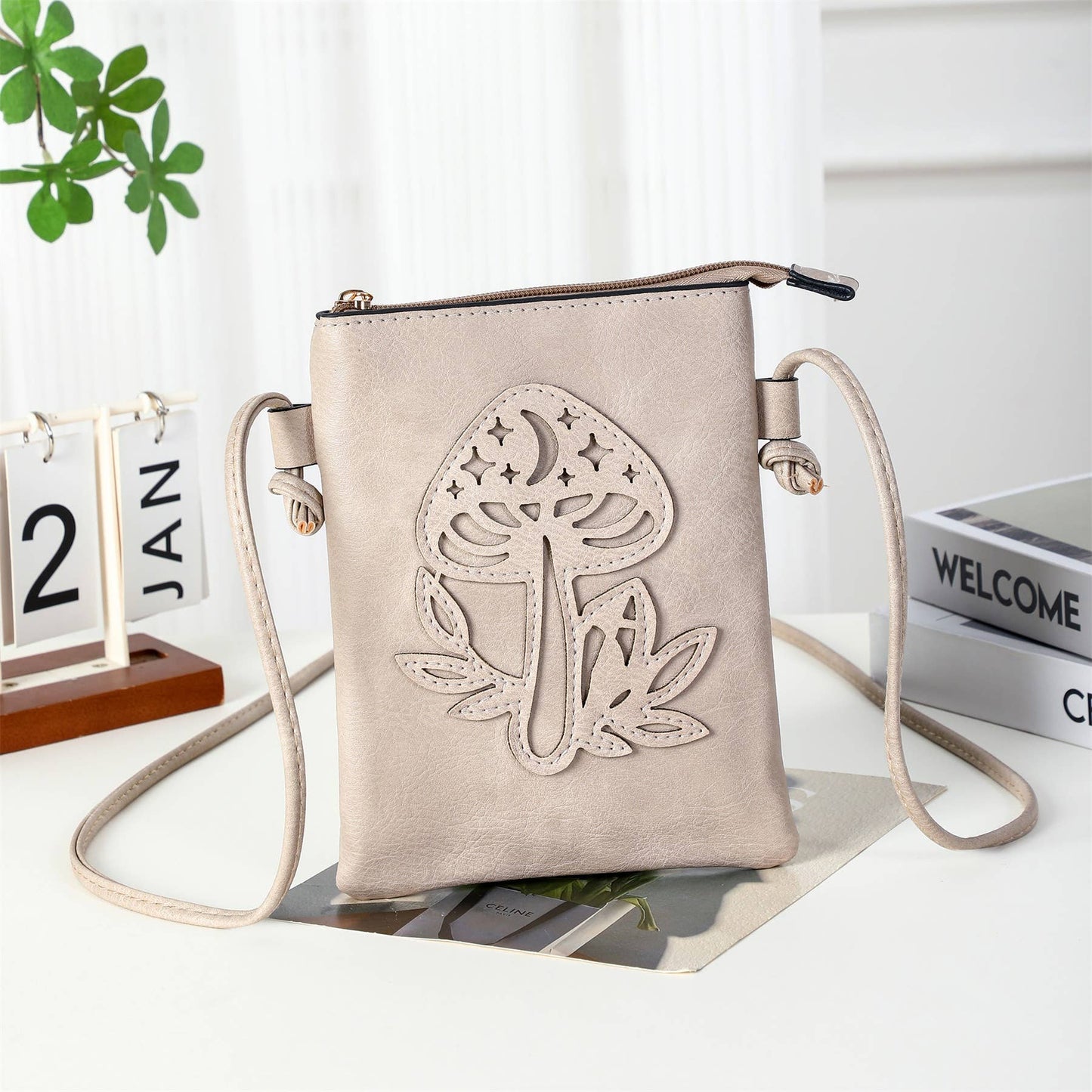 Mushroom Crossbody Bag Sand