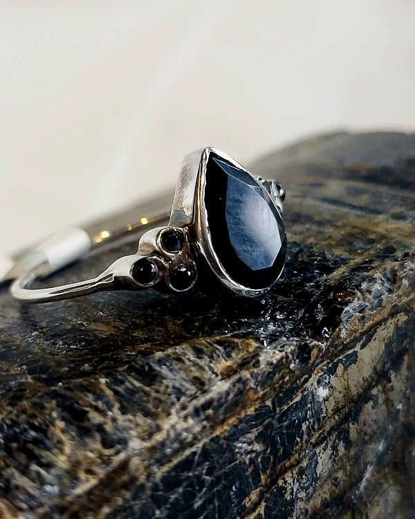 Sterling Silver Onyx Tear Drop Ring - Crystals and Sun Signs Co