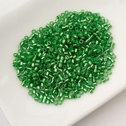 Cylin Bead 11/0 Light Green S/L