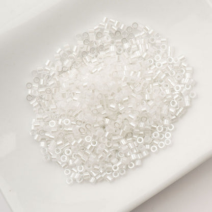 Cylin Bead 11/0 White AB Lined