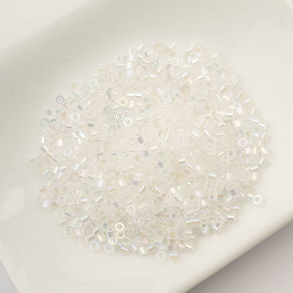 Cylin Bead 11/0 White Opal AB