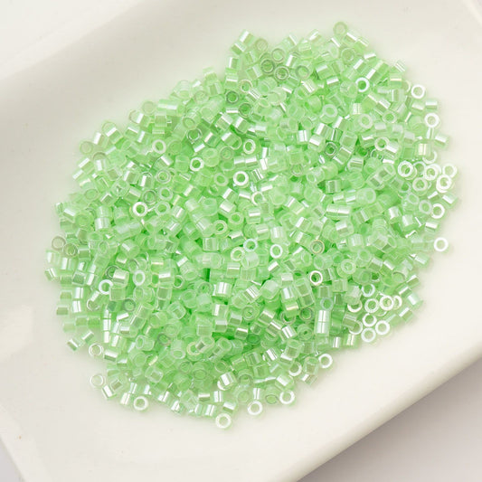 Cylin Bead 11/0 Light Crystal Green Ceylon