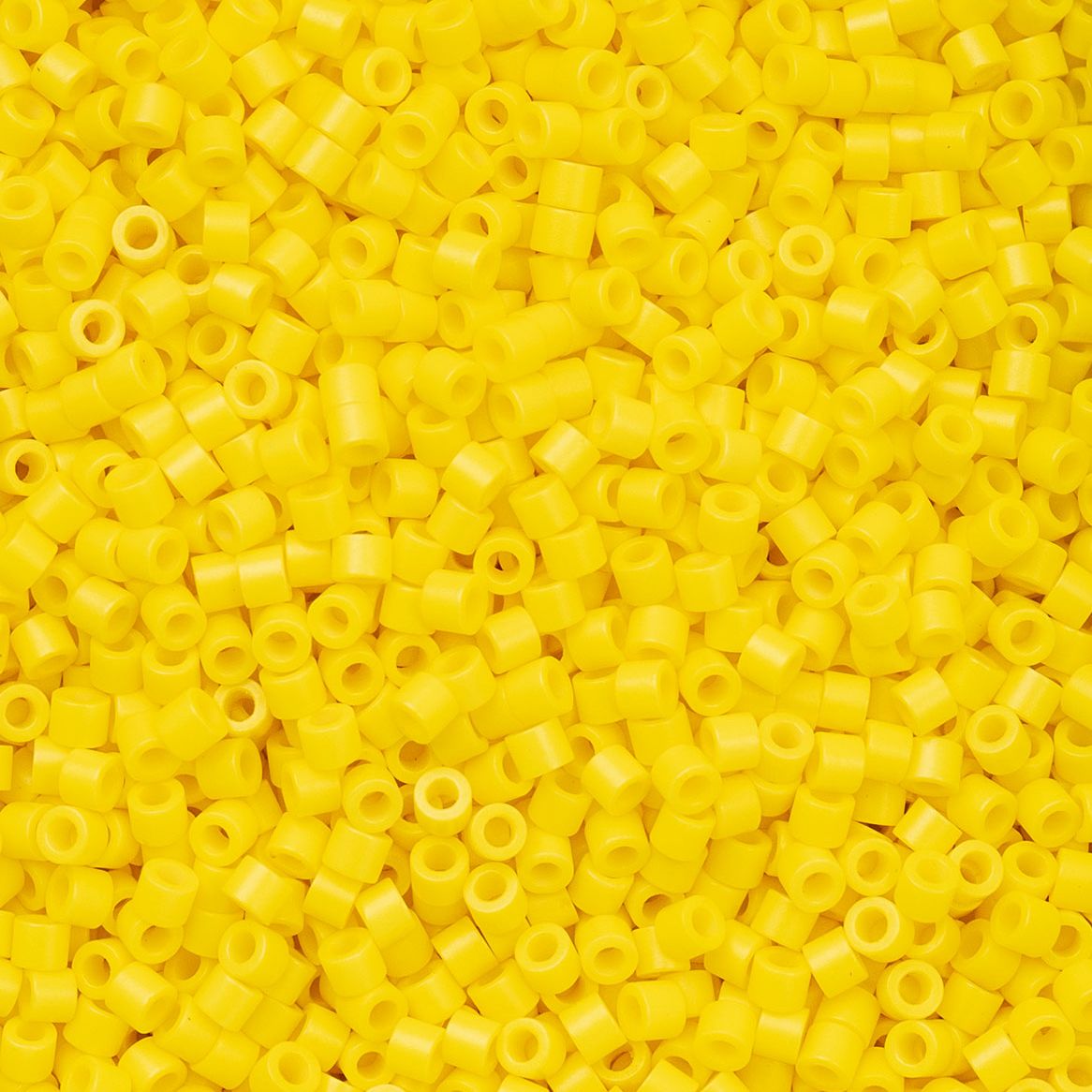 Cylin Bead 11/0 Opaque Yellow