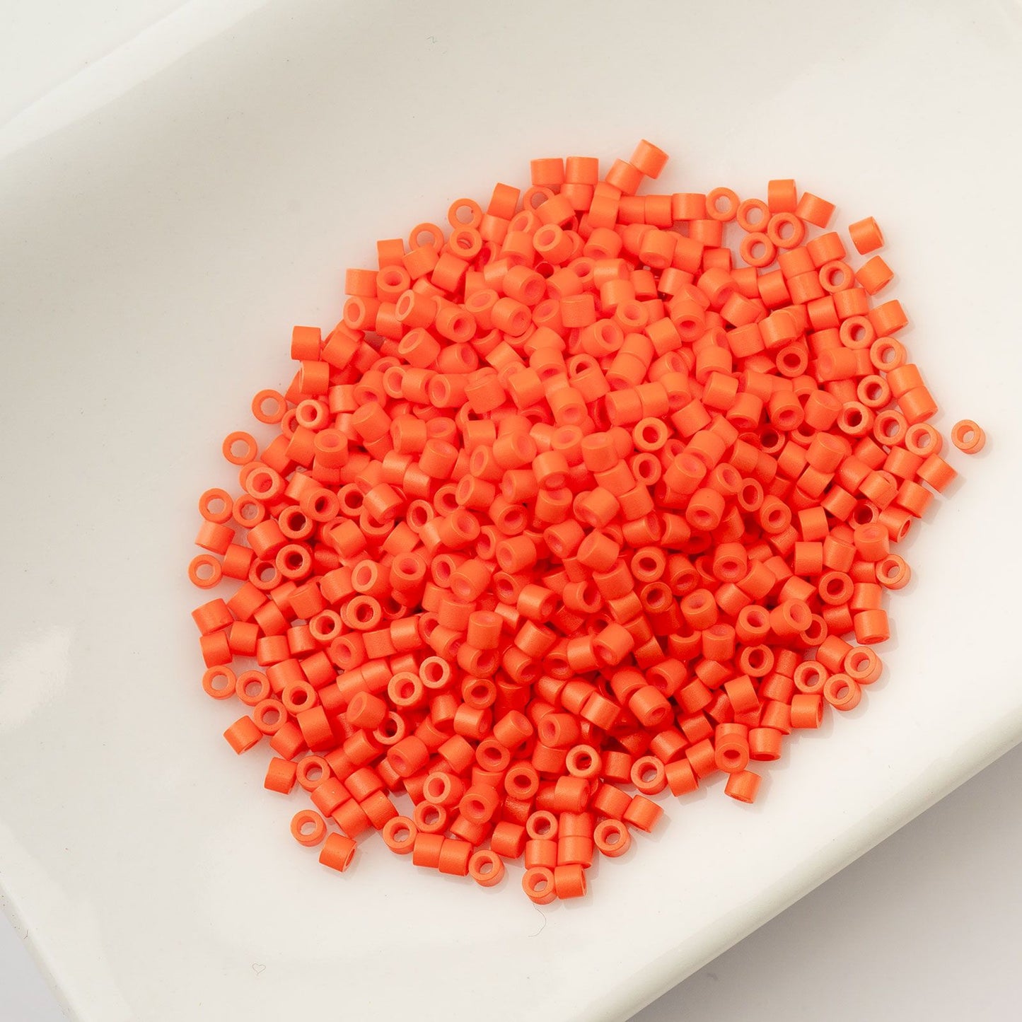 Cylin Bead 11/0 Opaque Orange