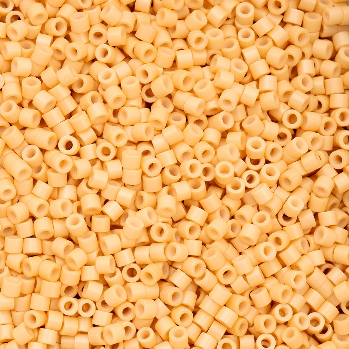 Cylin Bead 11/0 Opaque Toasted Almond