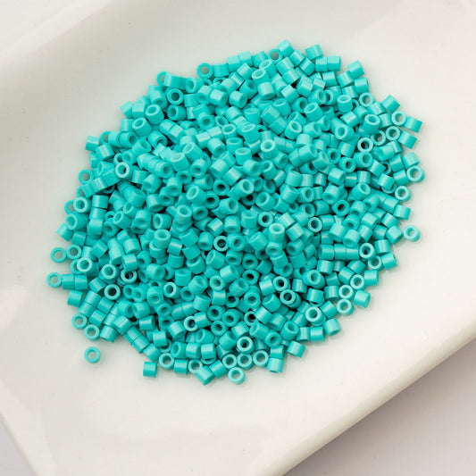 Cylin Bead 11/0 Opaque Turquoise Blue