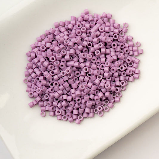 Cylin Bead 11/0 Opaque Lilac