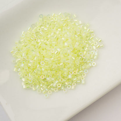 Cylin Bead 11/0 Glow in Dark AB Yellow Neon