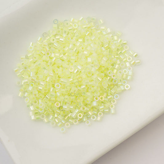 Cylin Bead 11/0 Glow in Dark AB Yellow Neon