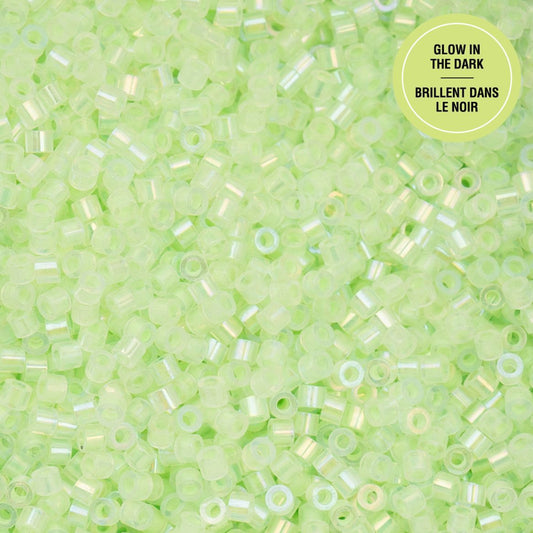 Cylin Bead 11/0 Glow in Dark AB Light Green