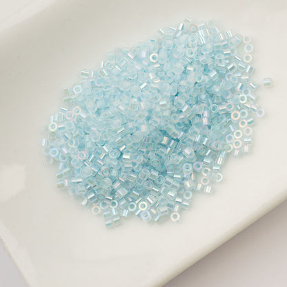 Cylin Bead 11/0 Glow in Dark AB Sky