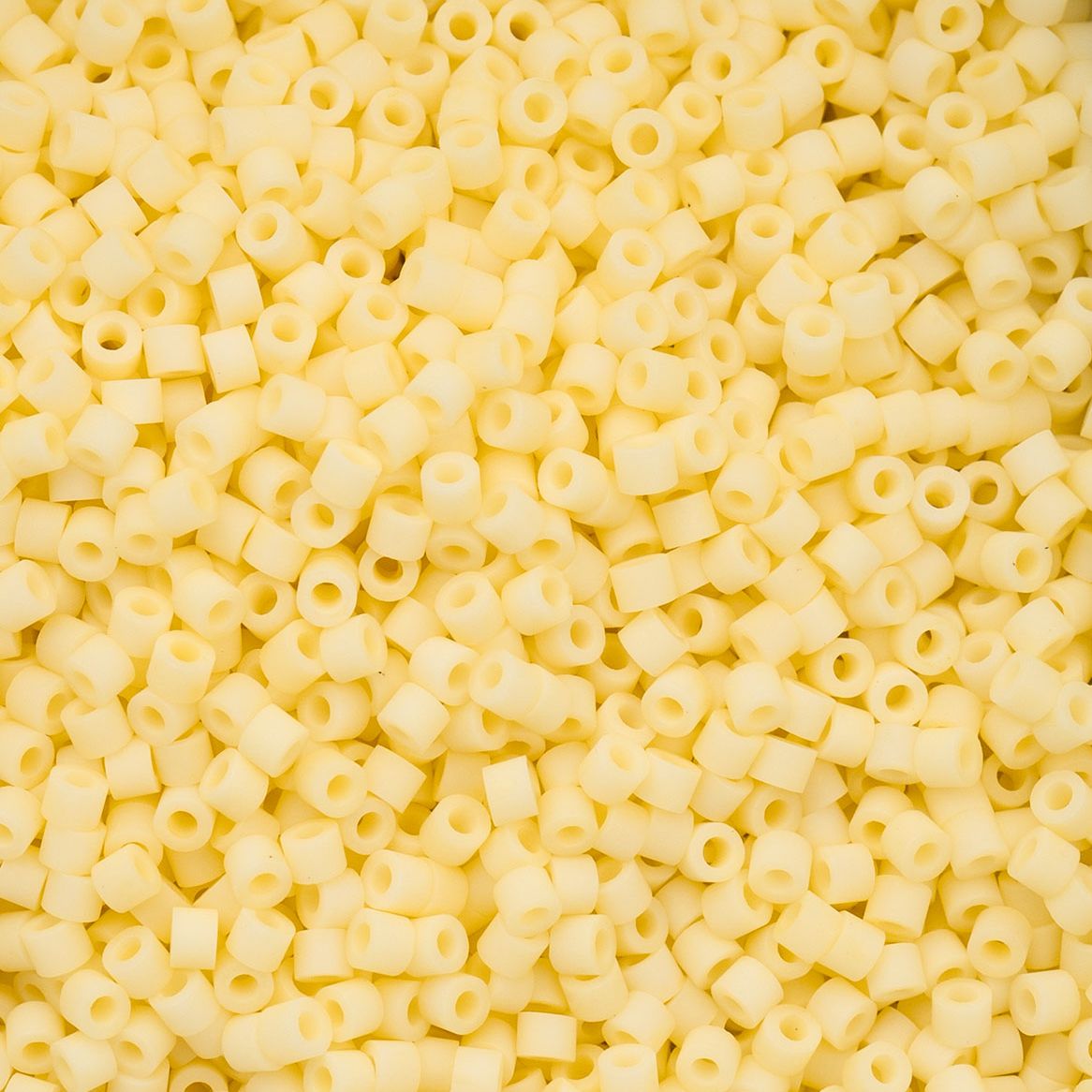 Cylin Bead 11/0 Matte Macaron Butter Cream