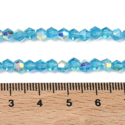 Perles de verre imitation cristal autrichien, bicones à facettes bleu ciel profond 4mm
