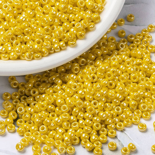 MIYUKI Seed Bead Yellow Luster 8/0
