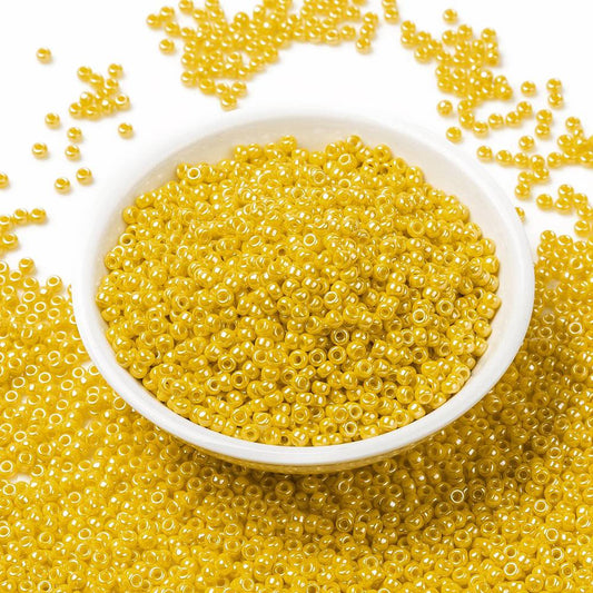 MIYUKI Seed Bead Yellow Luster 8/0