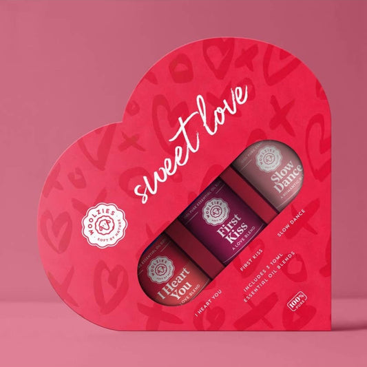 Sweet Love Essential Oil Kit - Premium Essential Oil from Woolzies - Shop now at Witches Ink LTD - O/A Crystals and Sun Signs