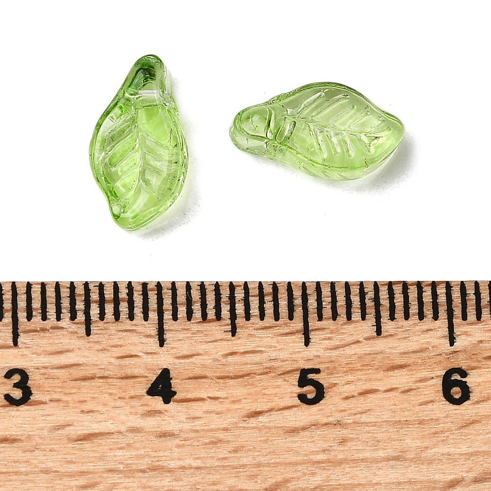 Glass Yellow/Green Leaf 12x6x5 50pc
